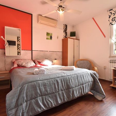 Cosy Medulin Apartments With Terrace Kültér fotó